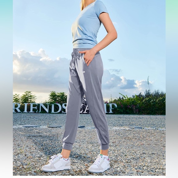 Women’s joggers - Picture 8 of 11